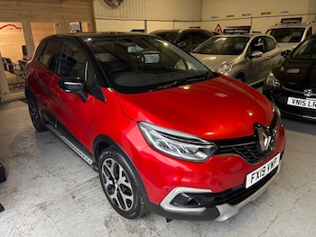 Used Renault Captur 2019 for sale - 77319876: Photo