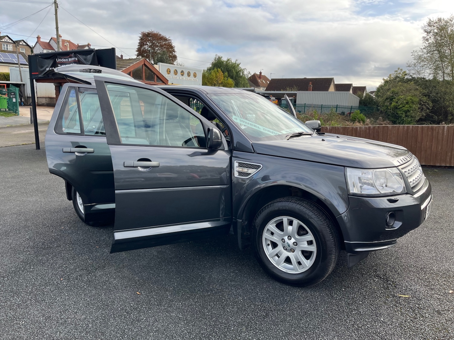 Used Land Rover Freelander 2011 for sale - 76293291: Photo 15