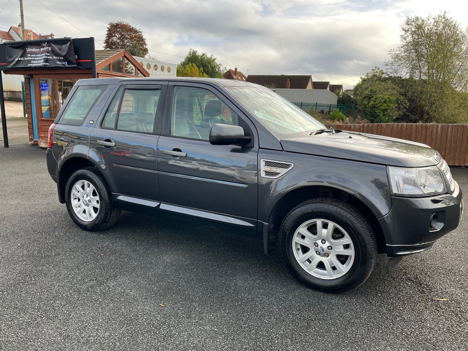 Used Land Rover Freelander 2011 for sale - 76293291: Photo 4