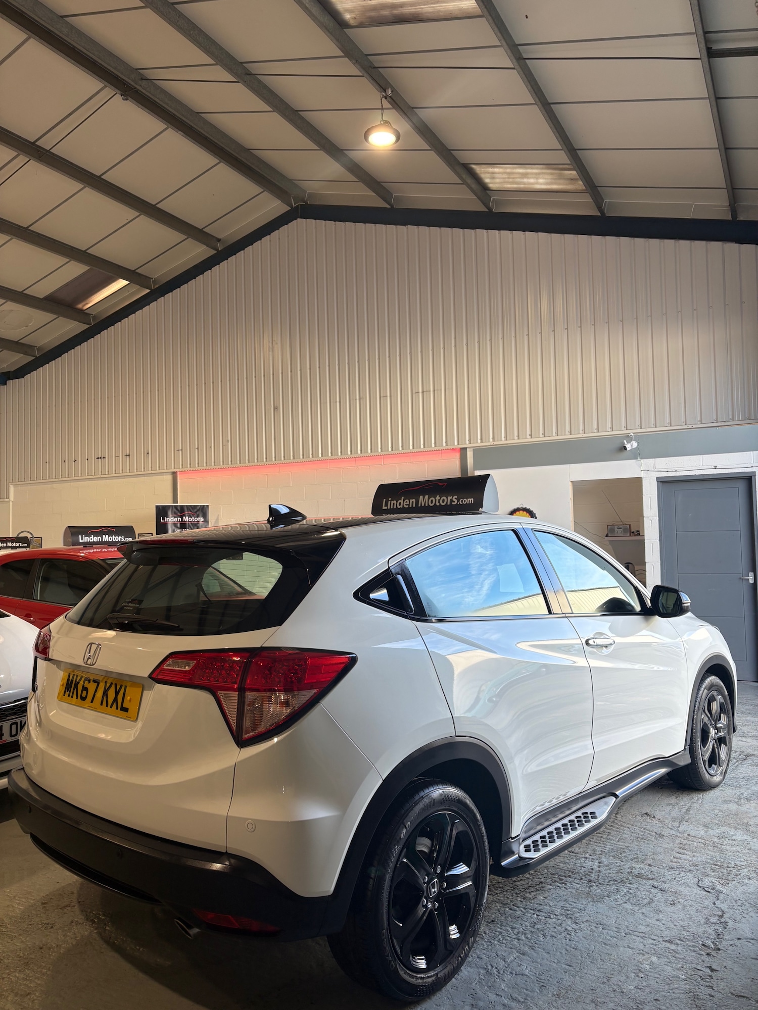 Used Honda HR-V 2018 for sale - 76638701: Photo 4