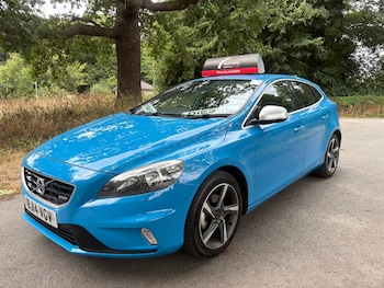Used Volvo V40 2014 for sale - 79399779: Photo