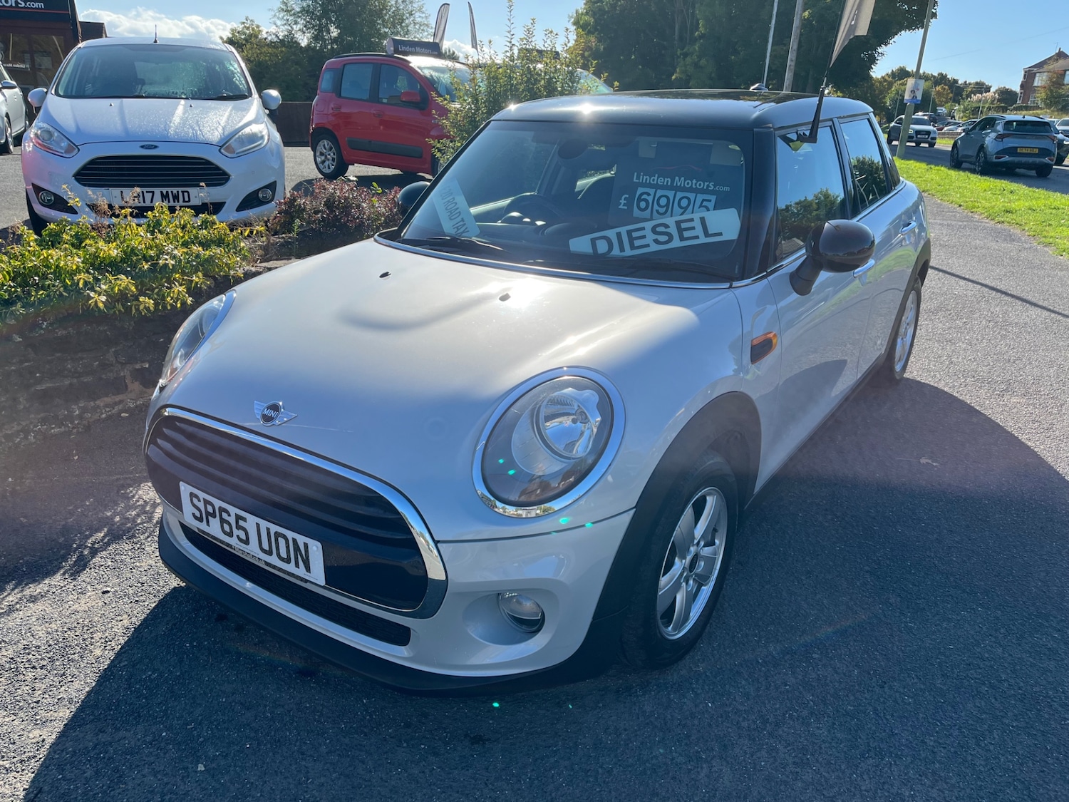 Used MINI Hatch 2015 for sale - 76063947: Photo 1