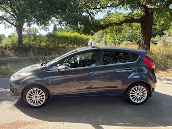 Used Ford Fiesta 2013 for sale - 79174374: Photo