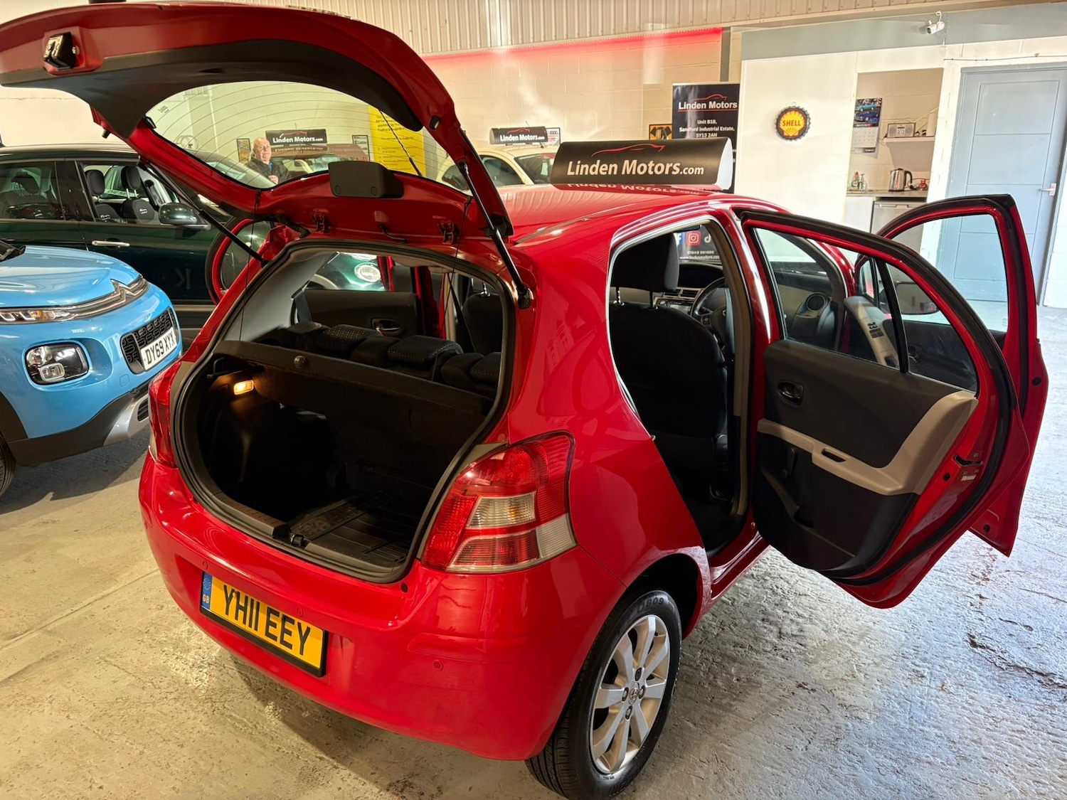 Used Toyota Yaris 2011 for sale - 77851110: Photo 12