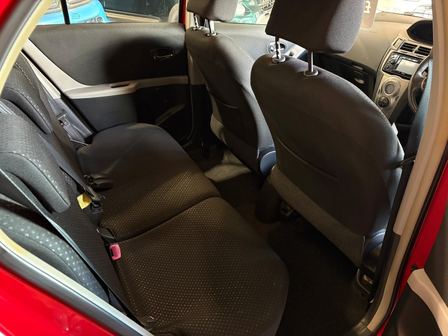 Used Toyota Yaris 2011 for sale - 77851110: Photo 15