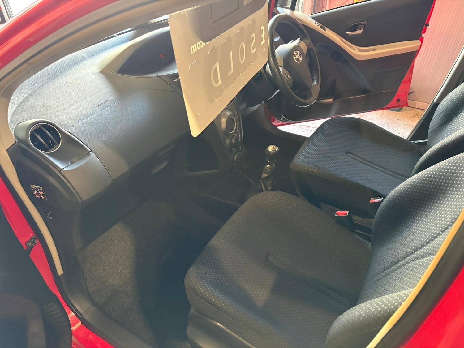 Used Toyota Yaris 2011 for sale - 77851110: Photo 17