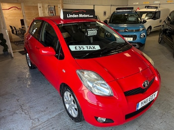 Used Toyota Yaris 2011 for sale - 77851110: Photo