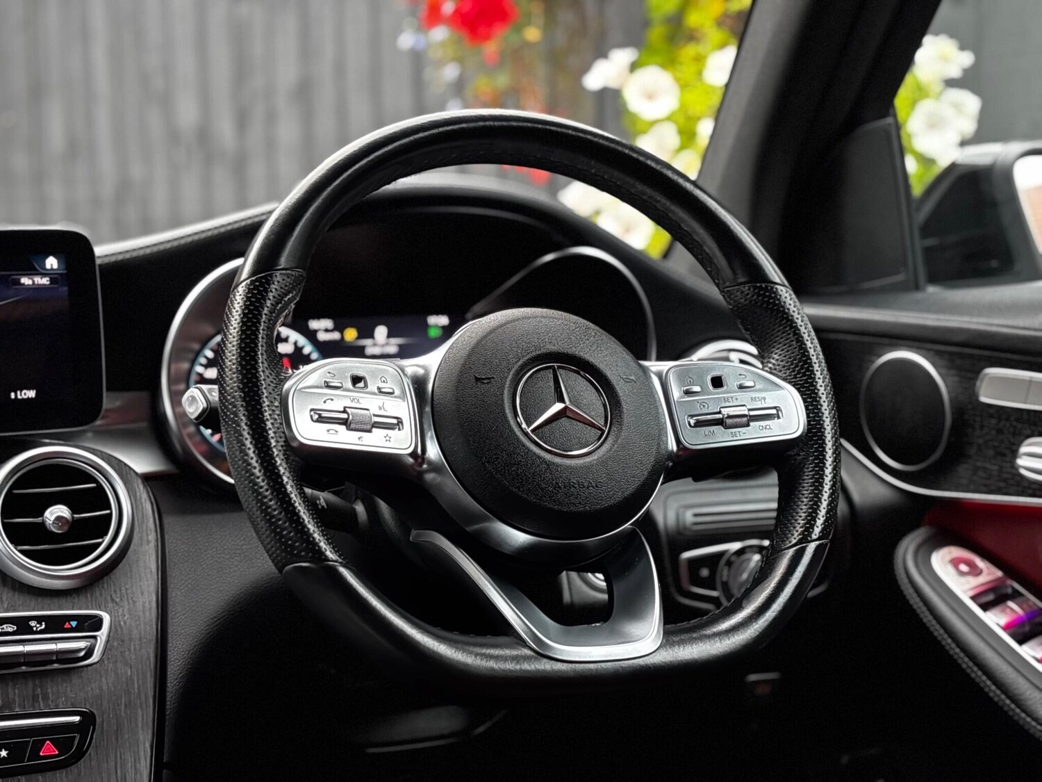 Used Mercedes-Benz GLC 2021 for sale - 76227788: Photo 10