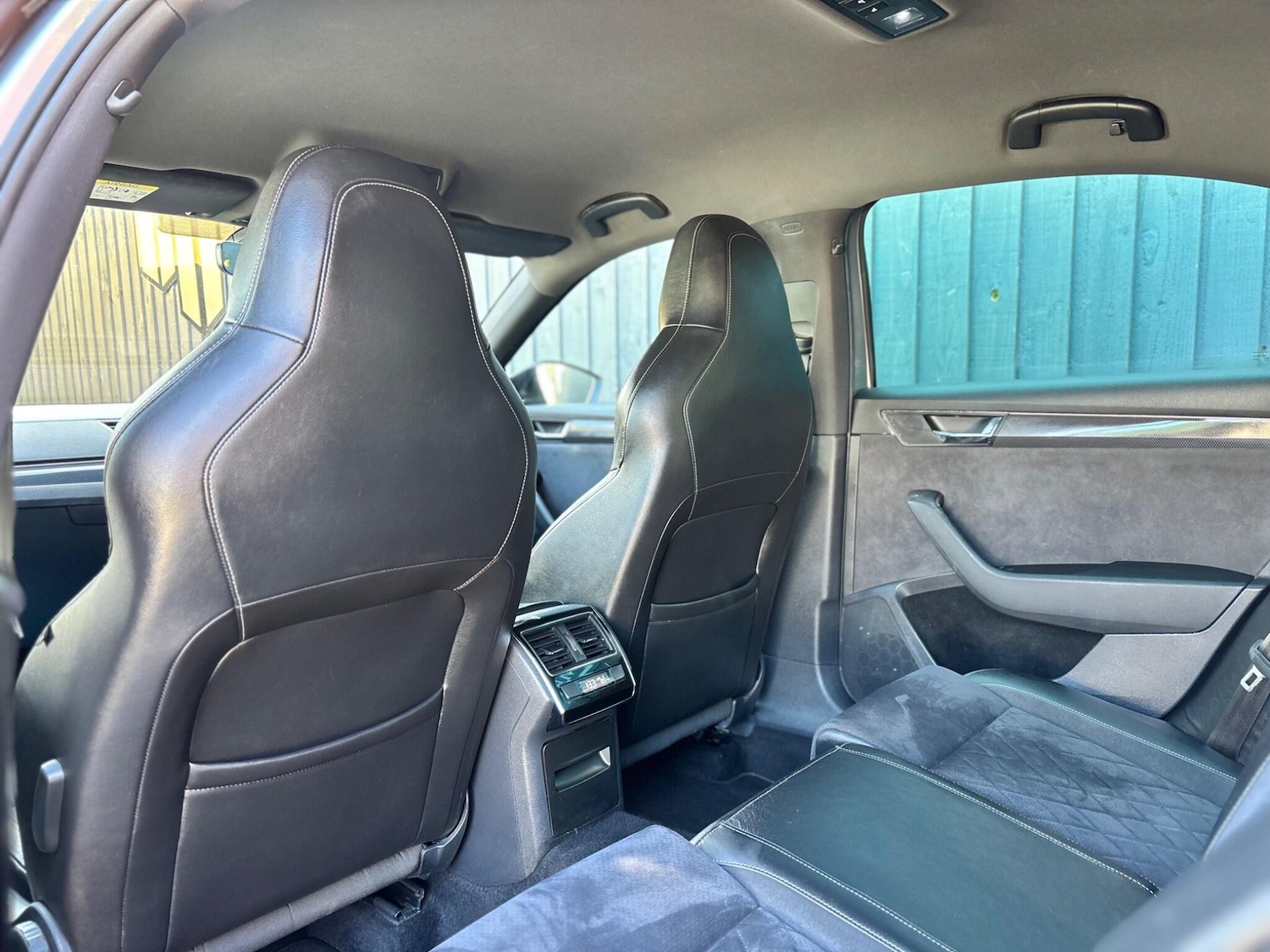 Used Skoda Superb 2017 for sale - 78047669: Photo 15