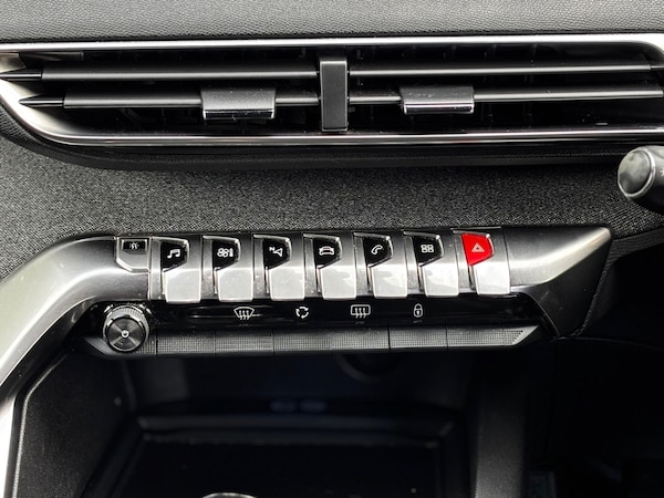Used Peugeot 3008 2019 for sale - 74888198: Photo 11
