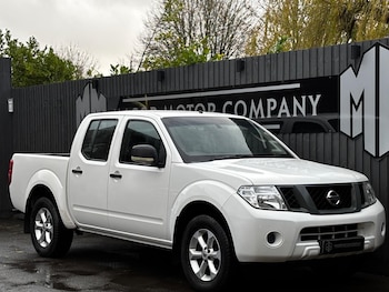 Used Nissan Navara 2015 for sale - 76850225: Photo