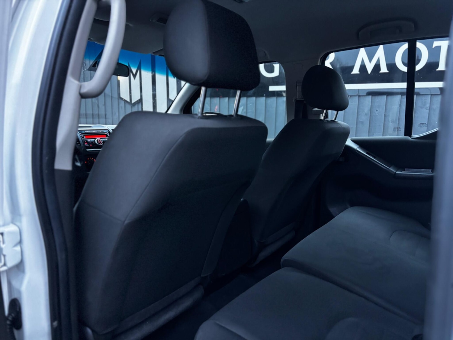 Used Nissan Navara 2015 for sale - 76850225: Photo 9