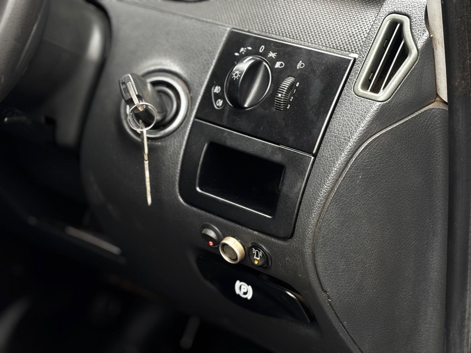 Used Mercedes-Benz Vito for sale - 77537829: Photo 9