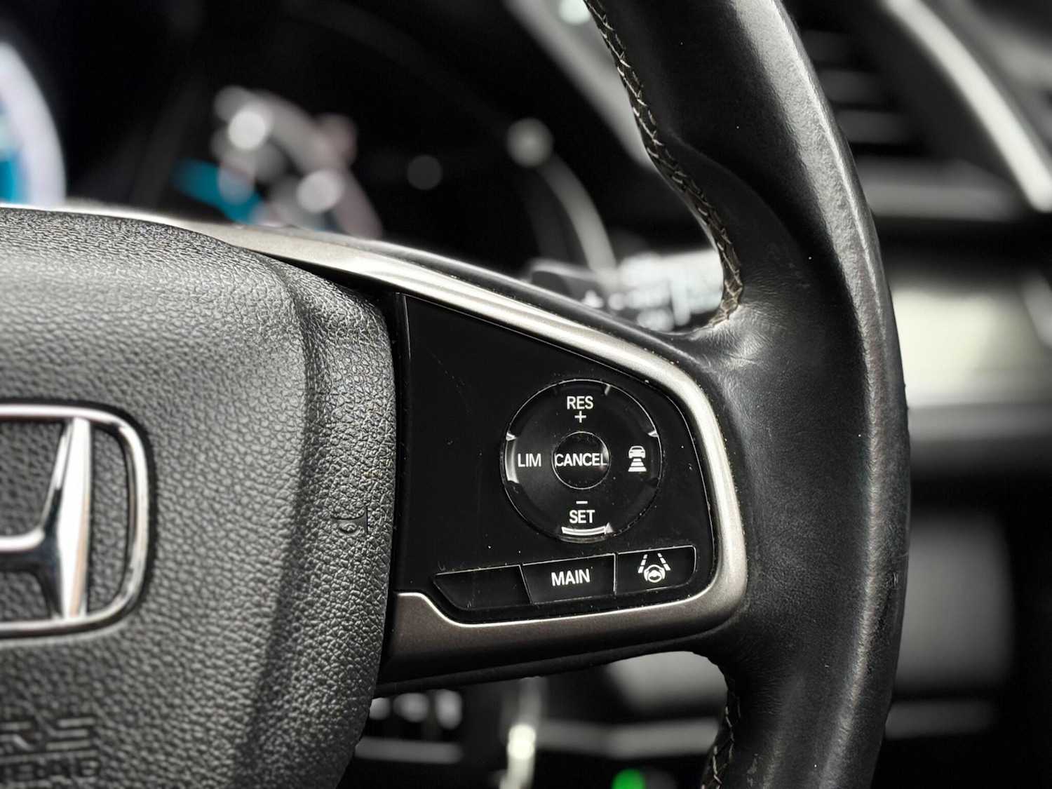 Used Honda Civic 2017 for sale - 77331130: Photo 11