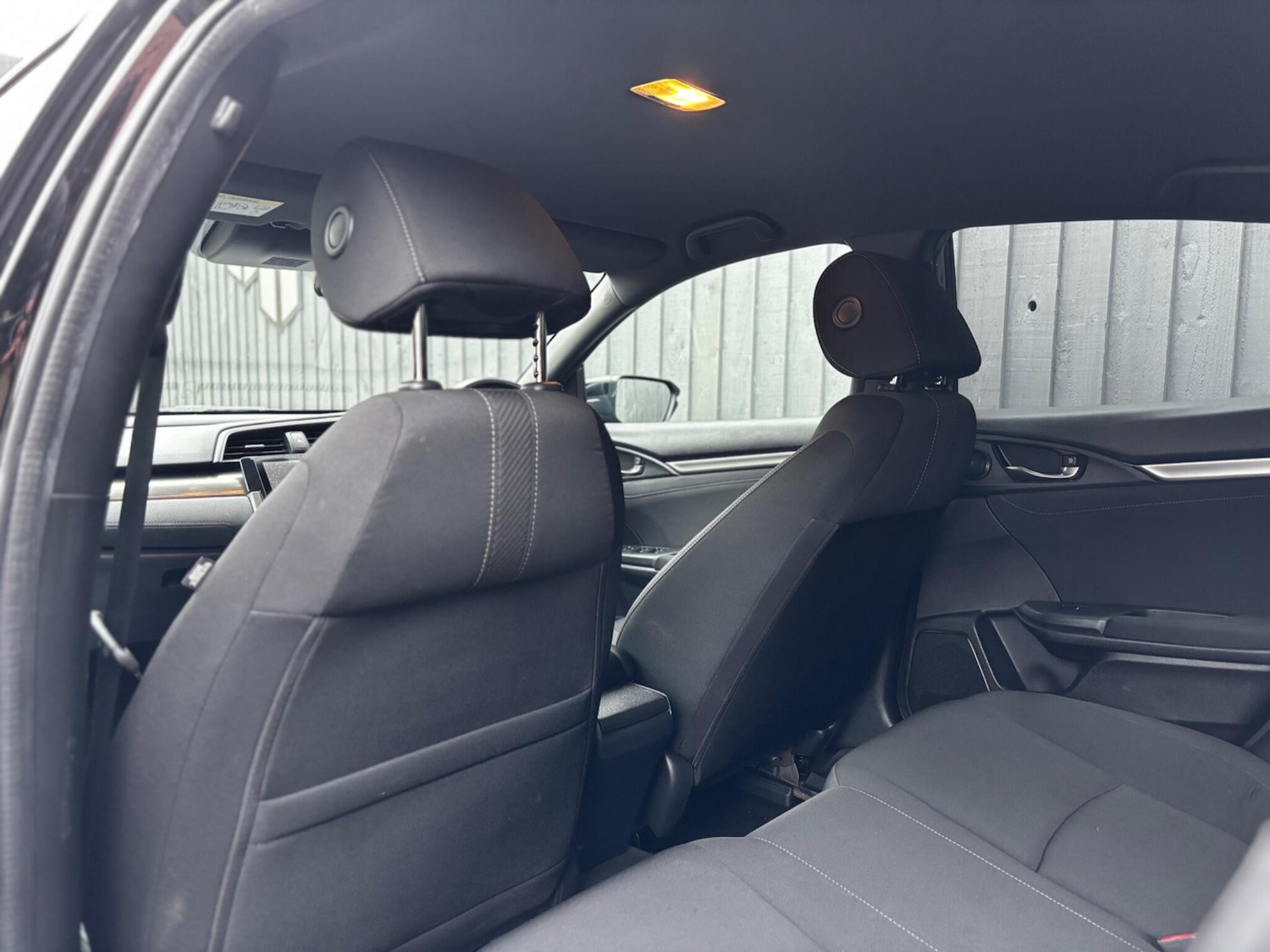 Used Honda Civic 2017 for sale - 77331130: Photo 15