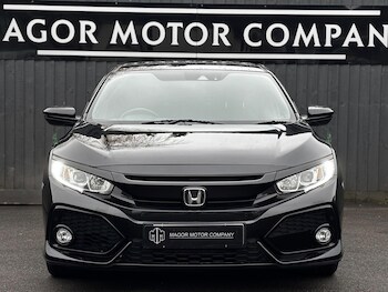 Used Honda Civic 2017 for sale - 77331130: Photo