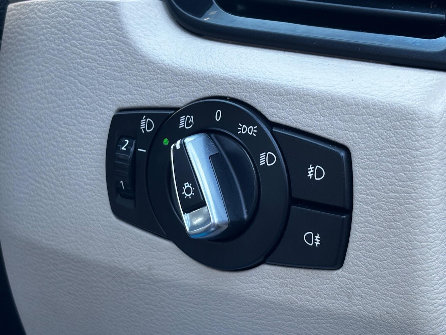 Used BMW X1 2015 for sale - 76926170: Photo 12