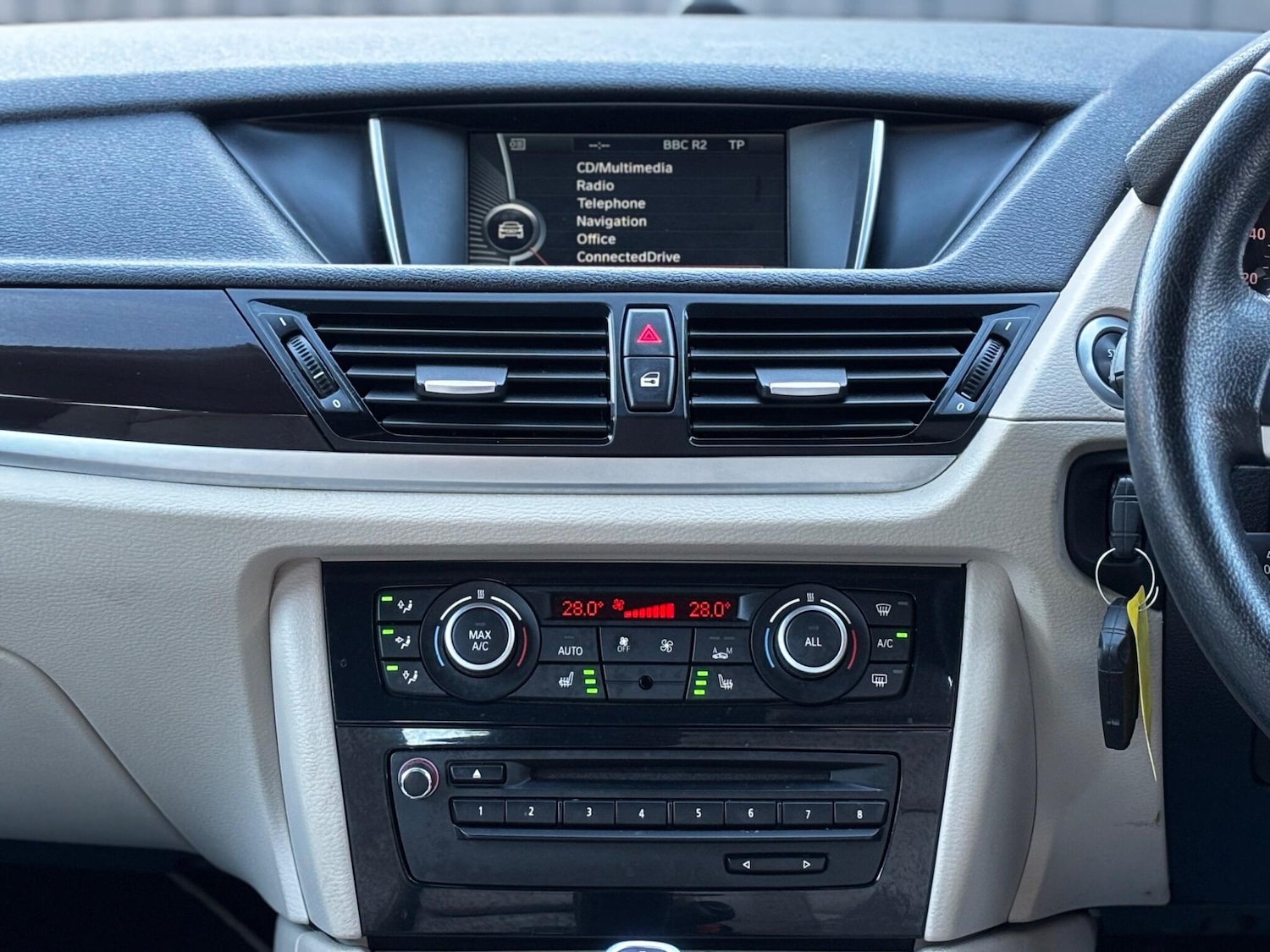 Used BMW X1 2015 for sale - 76926170: Photo 9