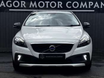 Used Volvo V40 Cross Country 2015 for sale - 75459156: Photo