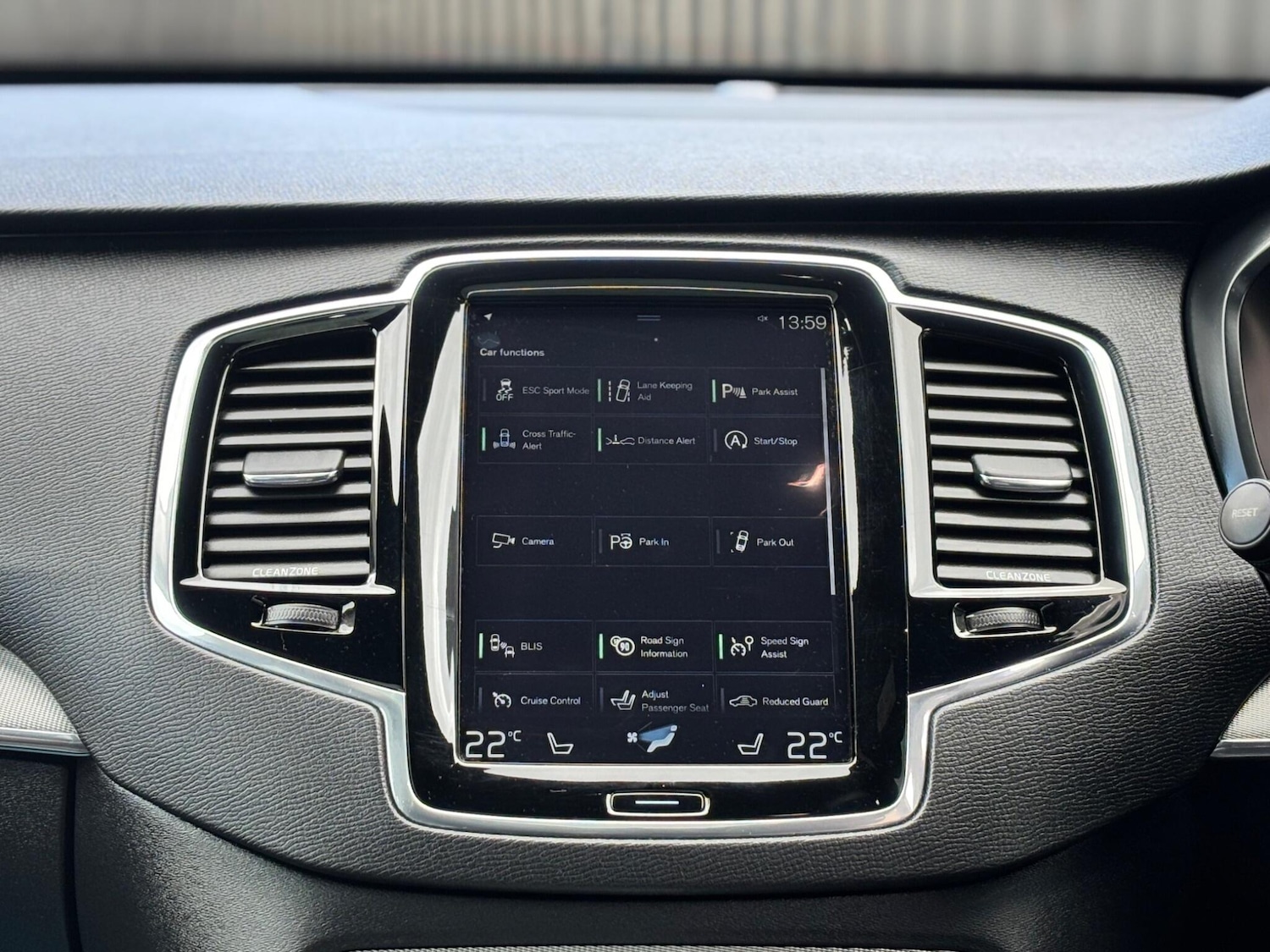 Used Volvo XC90 2016 for sale - 77892956: Photo 9