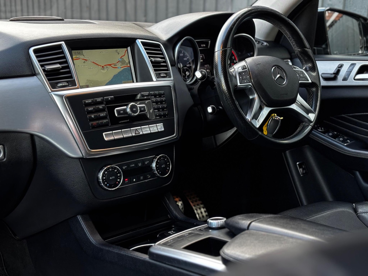 Used Mercedes-Benz M Class 2015 for sale - 76780805: Photo 6