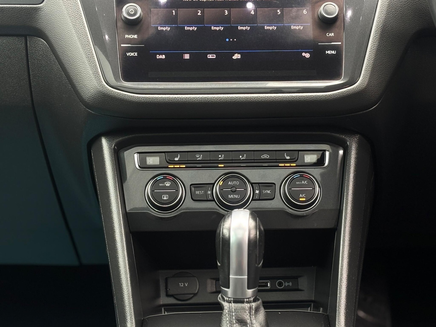 Used Volkswagen Tiguan 2018 for sale - 78127695: Photo 10