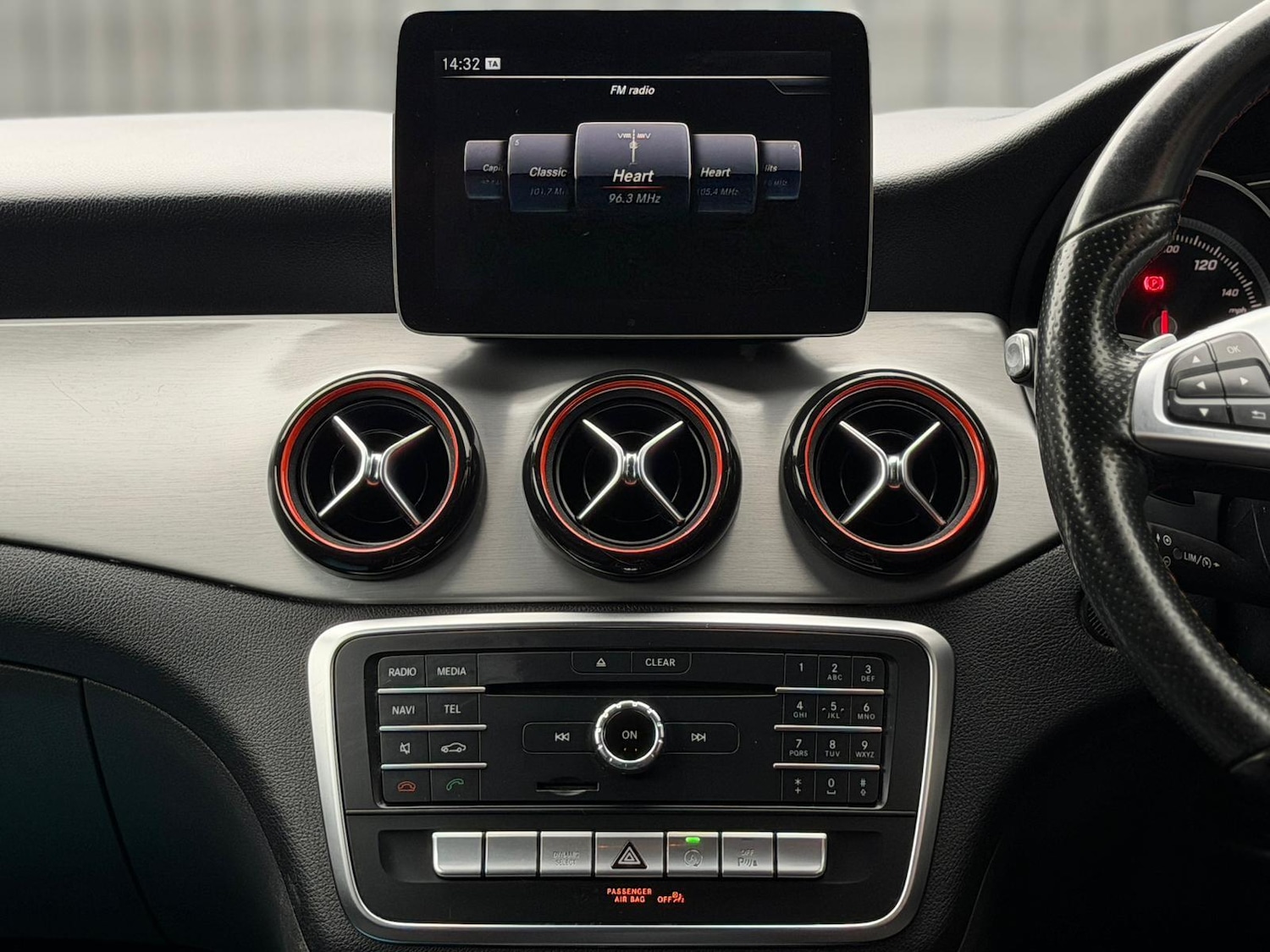 Used Mercedes-Benz CLA 2018 for sale - 77853043: Photo 9