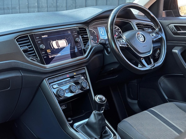 Used Volkswagen T-Roc 2018 for sale - 76188742: Photo 6