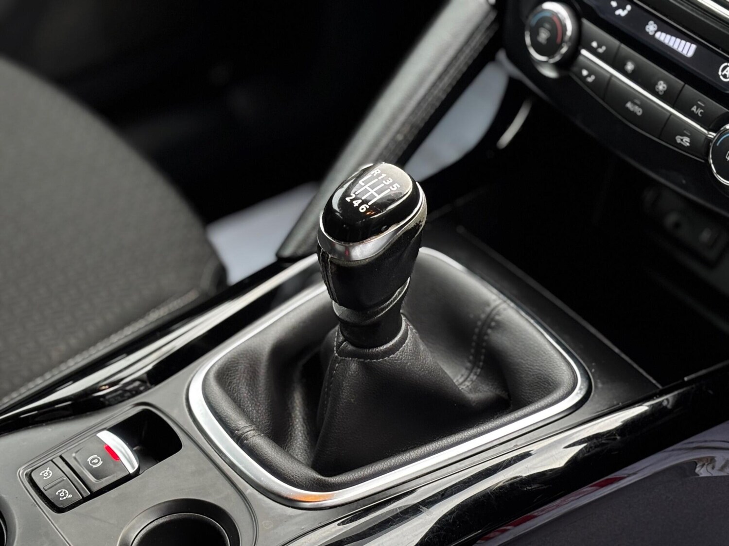 Used Renault Kadjar 2017 for sale - 76727282: Photo 11