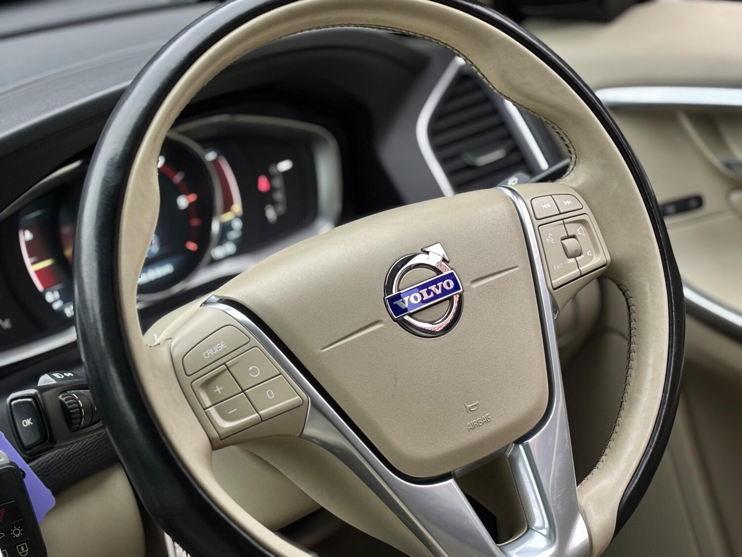 Used Volvo XC60 for sale - 78214321: Photo 11