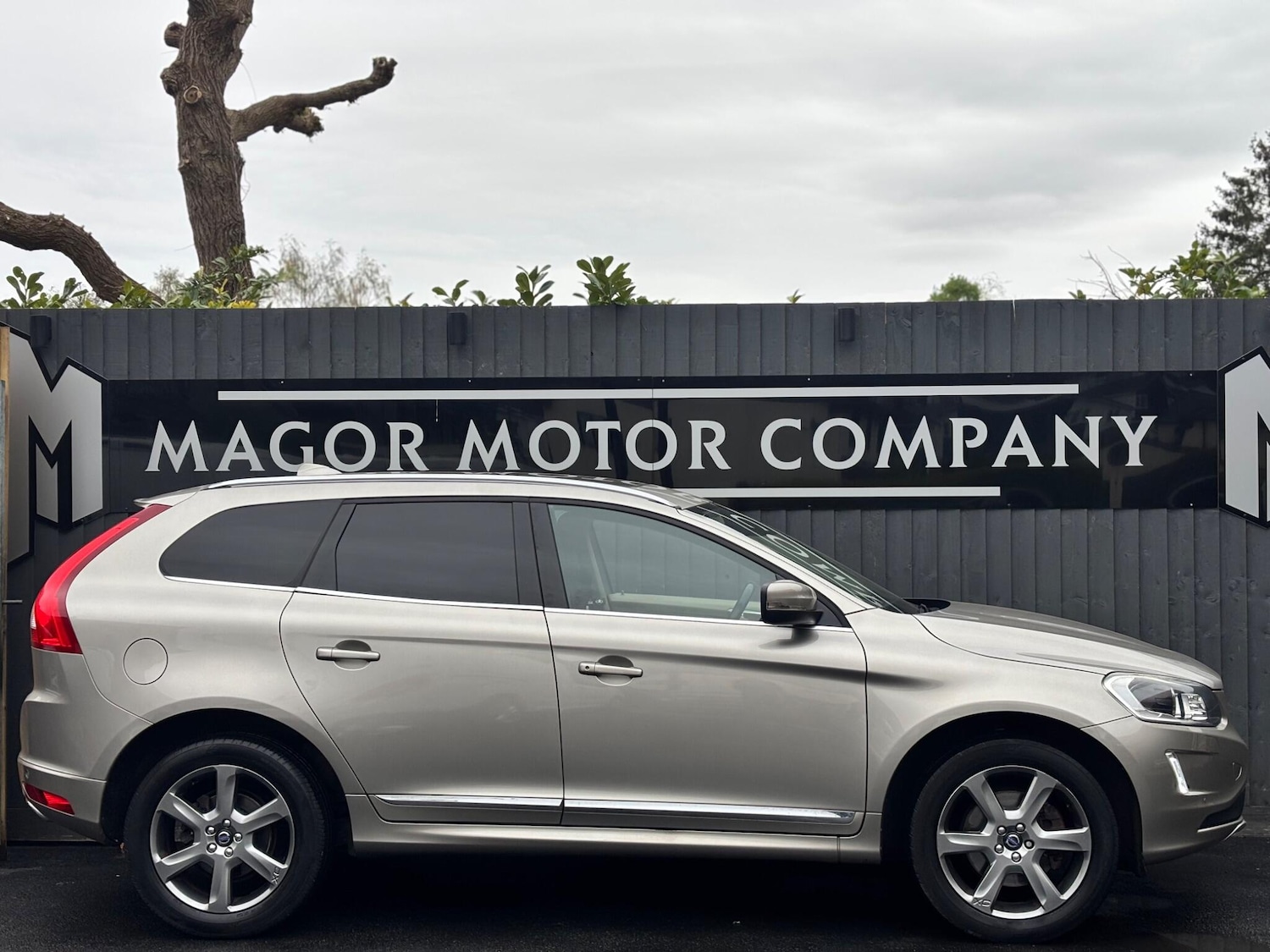 Used Volvo XC60 for sale - 78214321: Photo 2