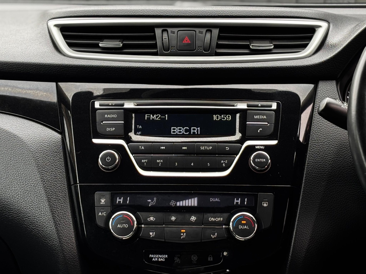 Used Nissan Qashqai 2015 for sale - 77783665: Photo 9