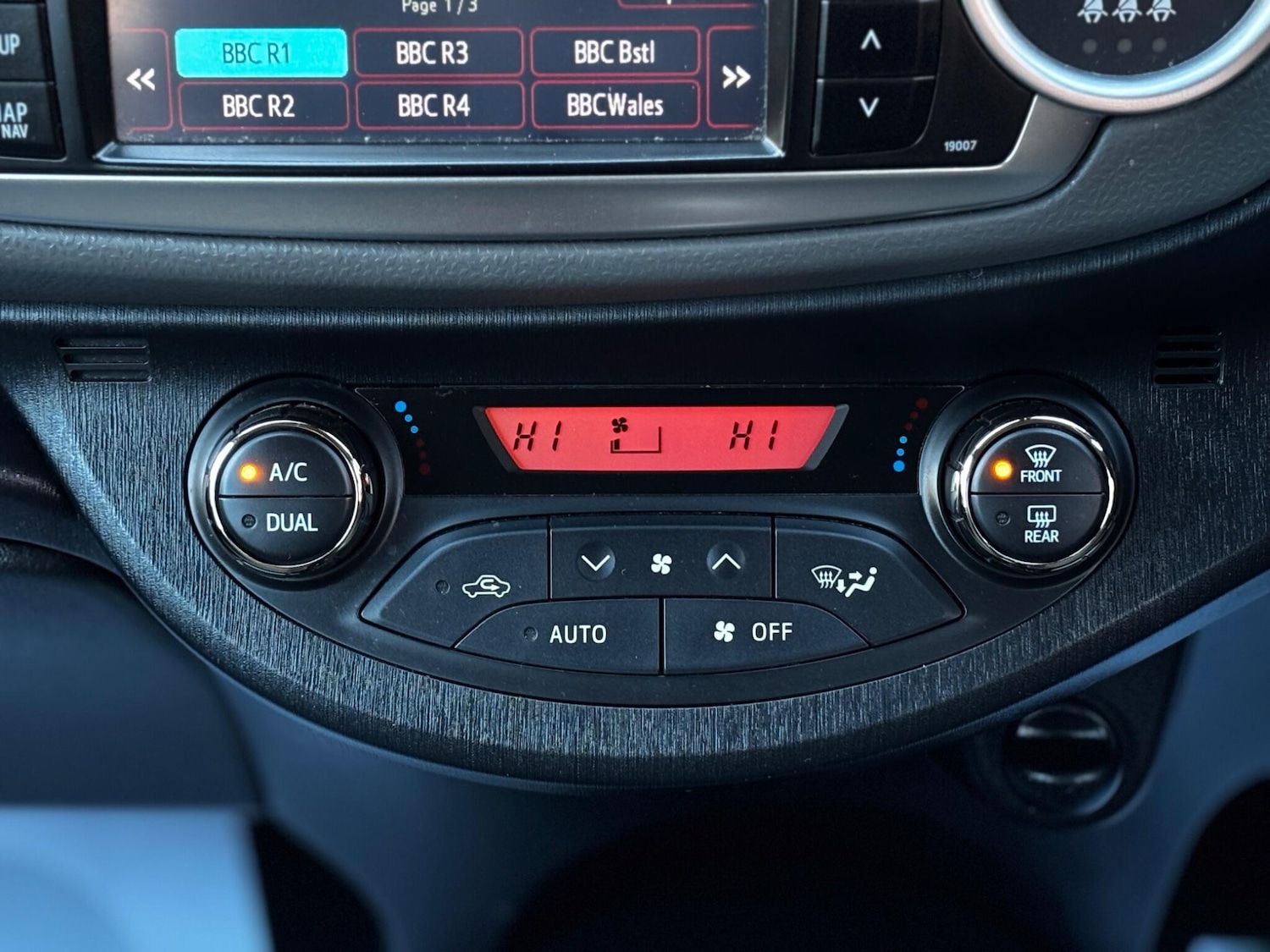 Used Toyota Yaris 2014 for sale - 77091306: Photo 13