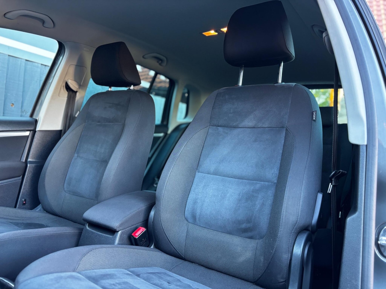 Used Volkswagen Tiguan 2014 for sale - 76714454: Photo 14