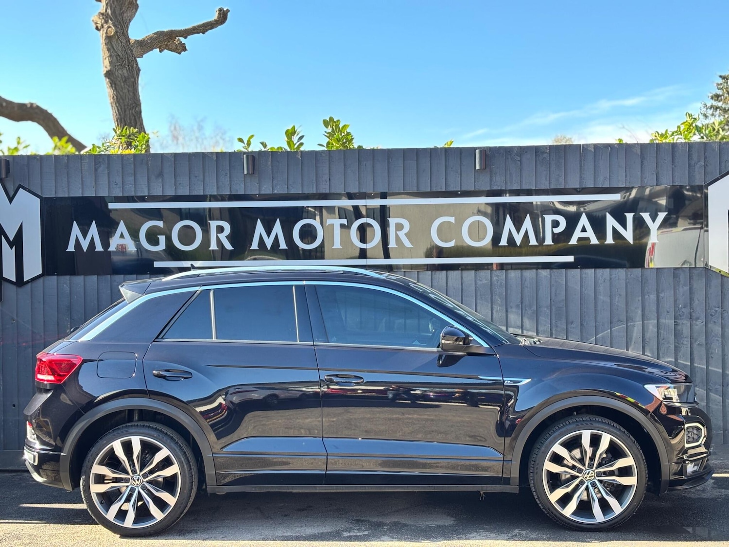 Used Volkswagen T-Roc for sale - 77940625: Photo 2