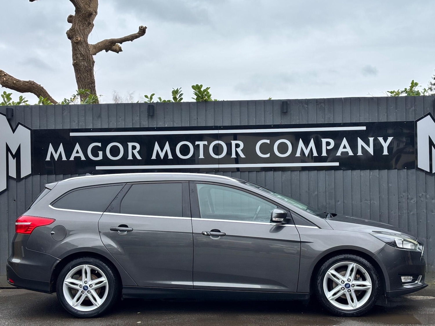 Used Ford Focus for sale - 77784412: Photo 2