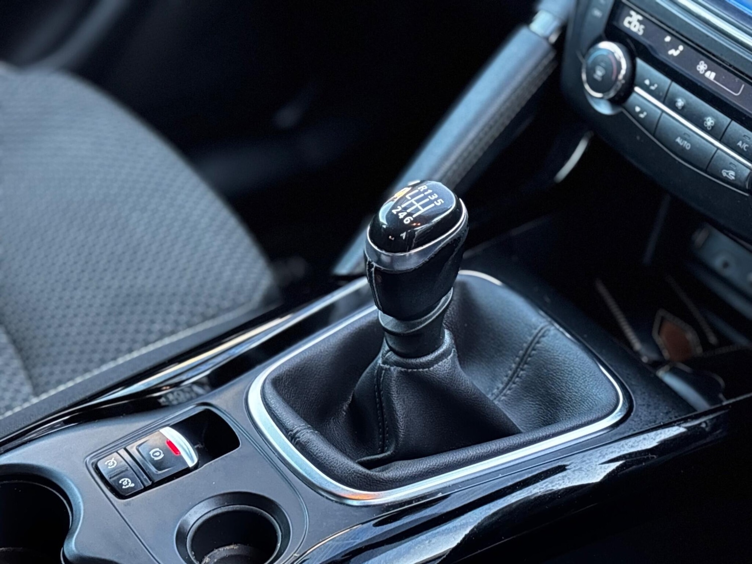 Used Renault Kadjar 2017 for sale - 76993761: Photo 11