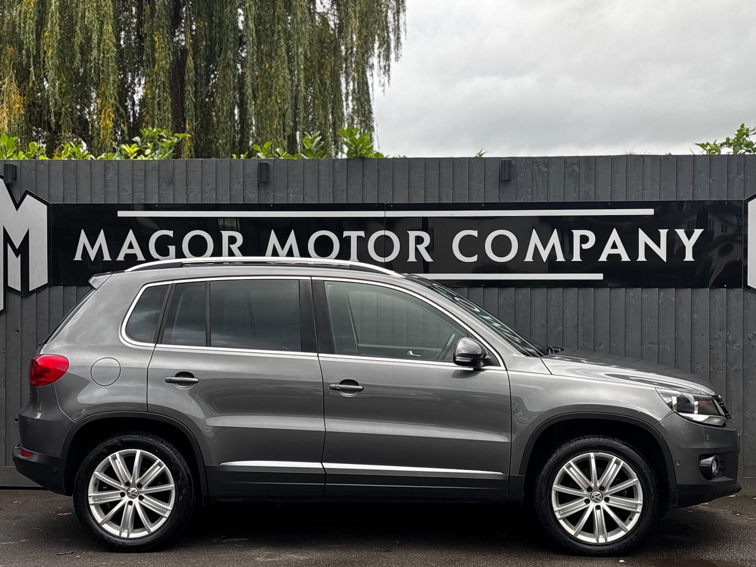 Used Volkswagen Tiguan 2016 for sale - 76512890: Photo 2