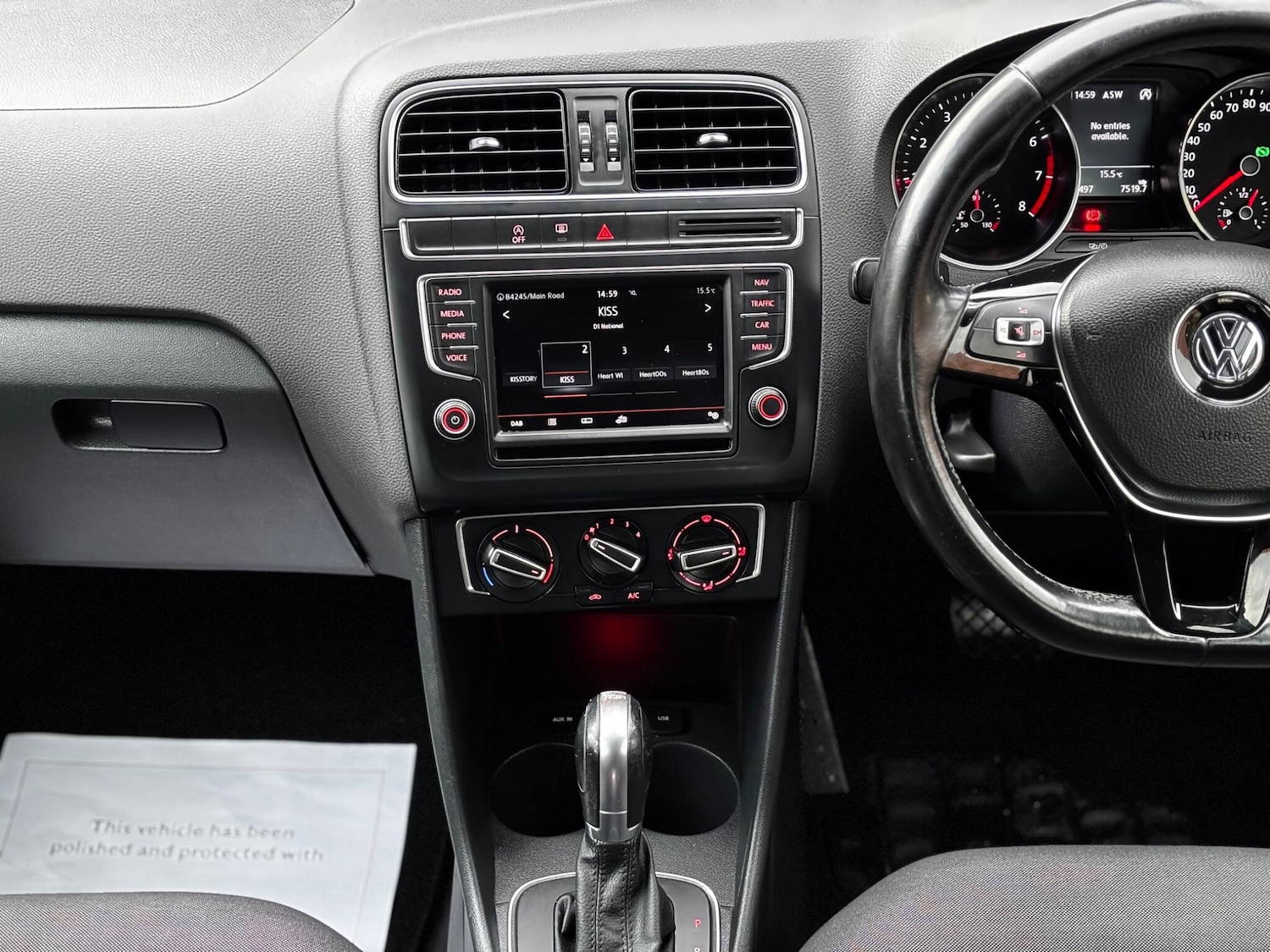 Used Volkswagen Polo 2015 for sale - 76849700: Photo 8