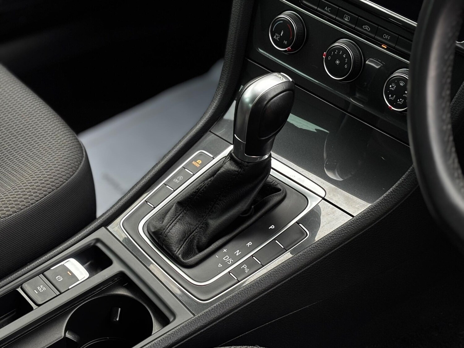 Used Volkswagen Golf for sale - 77723801: Photo 11