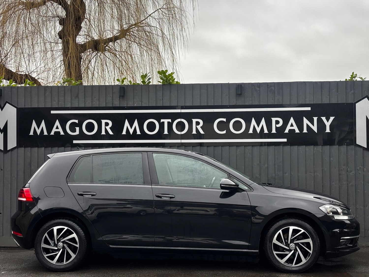 Used Volkswagen Golf for sale - 77723801: Photo 2