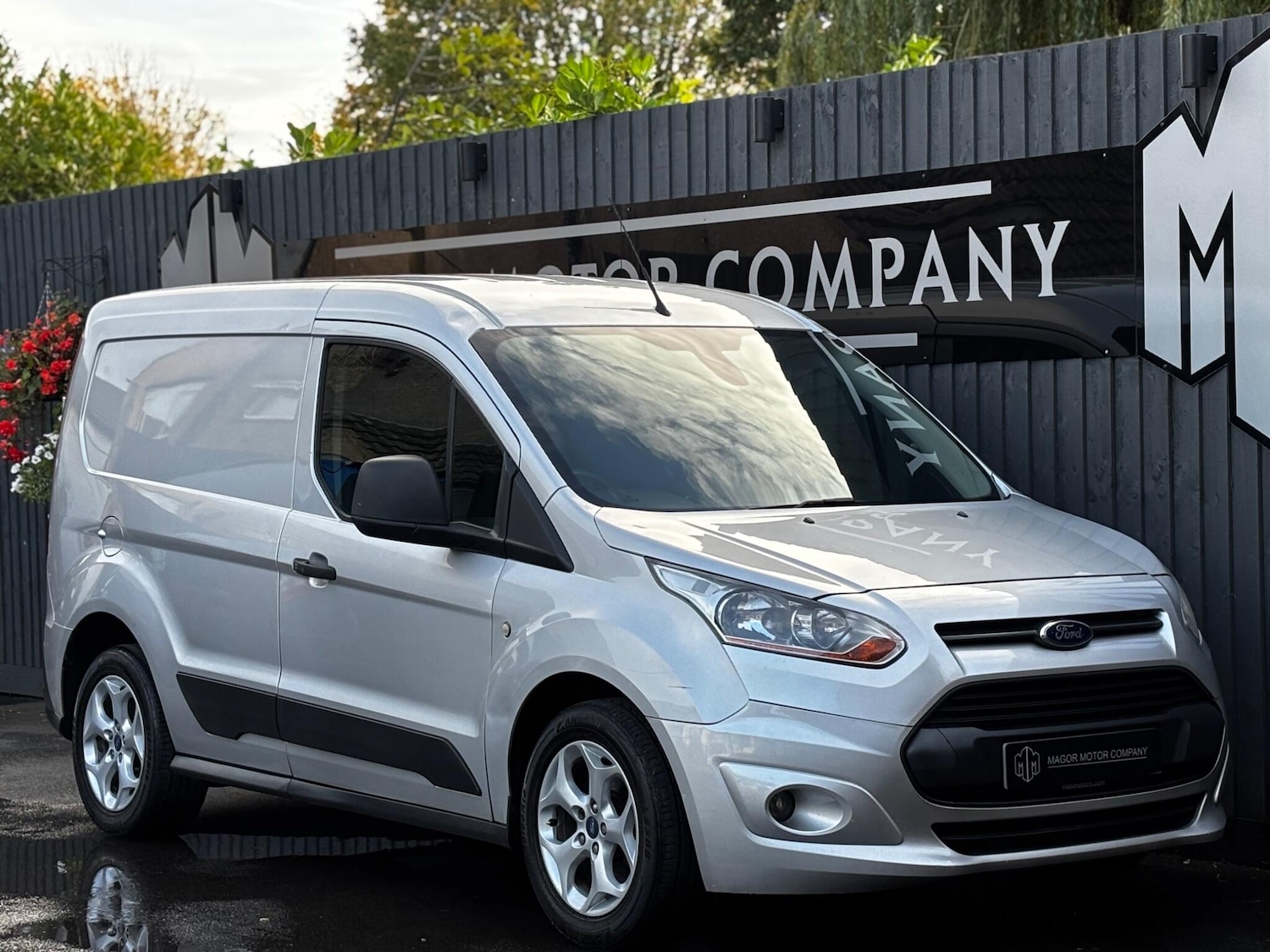 Used Ford Transit Connect 2014 for sale - 76399048: Photo 1