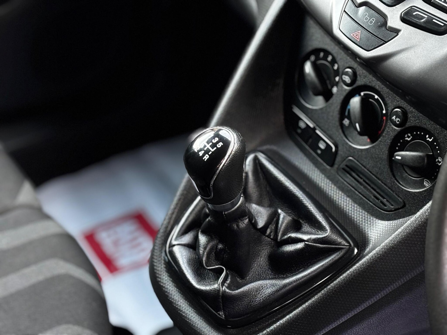 Used Ford Transit Connect 2014 for sale - 76399048: Photo 8