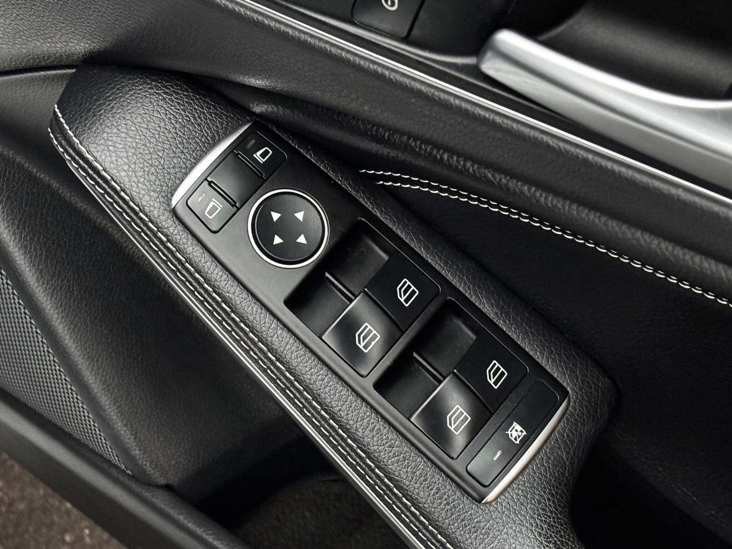 Used Mercedes-Benz A-Class 2017 for sale - 76714963: Photo 12