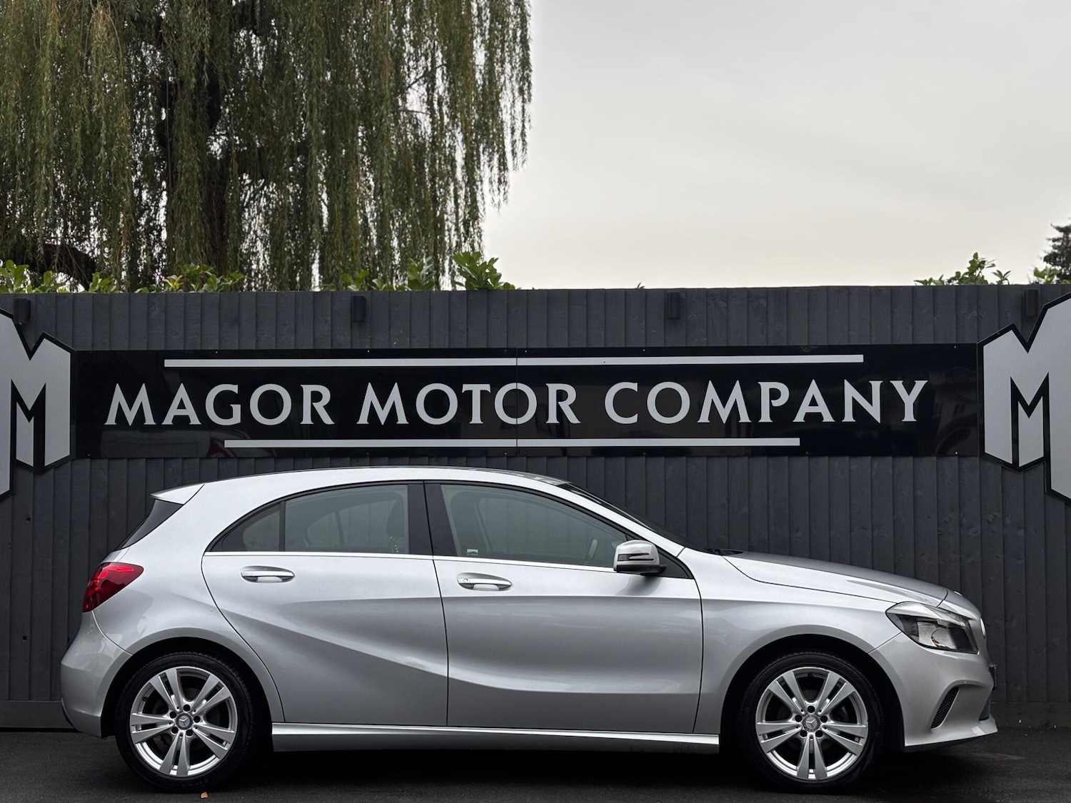 Used Mercedes-Benz A-Class 2017 for sale - 76714963: Photo 2