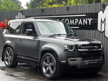 Land Rover - Defender 90