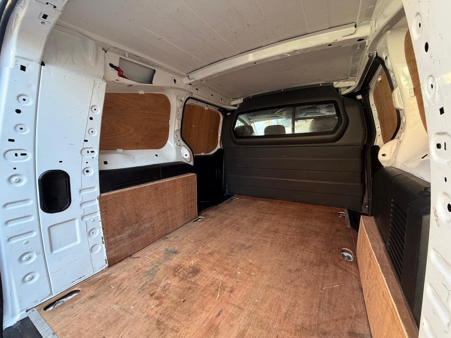 Used Peugeot Partner 2015 for sale - 76926585: Photo 15