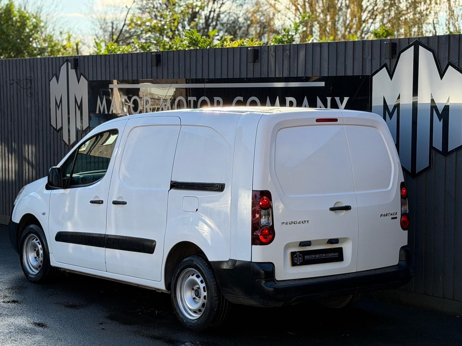 Used Peugeot Partner 2015 for sale - 76926585: Photo 4