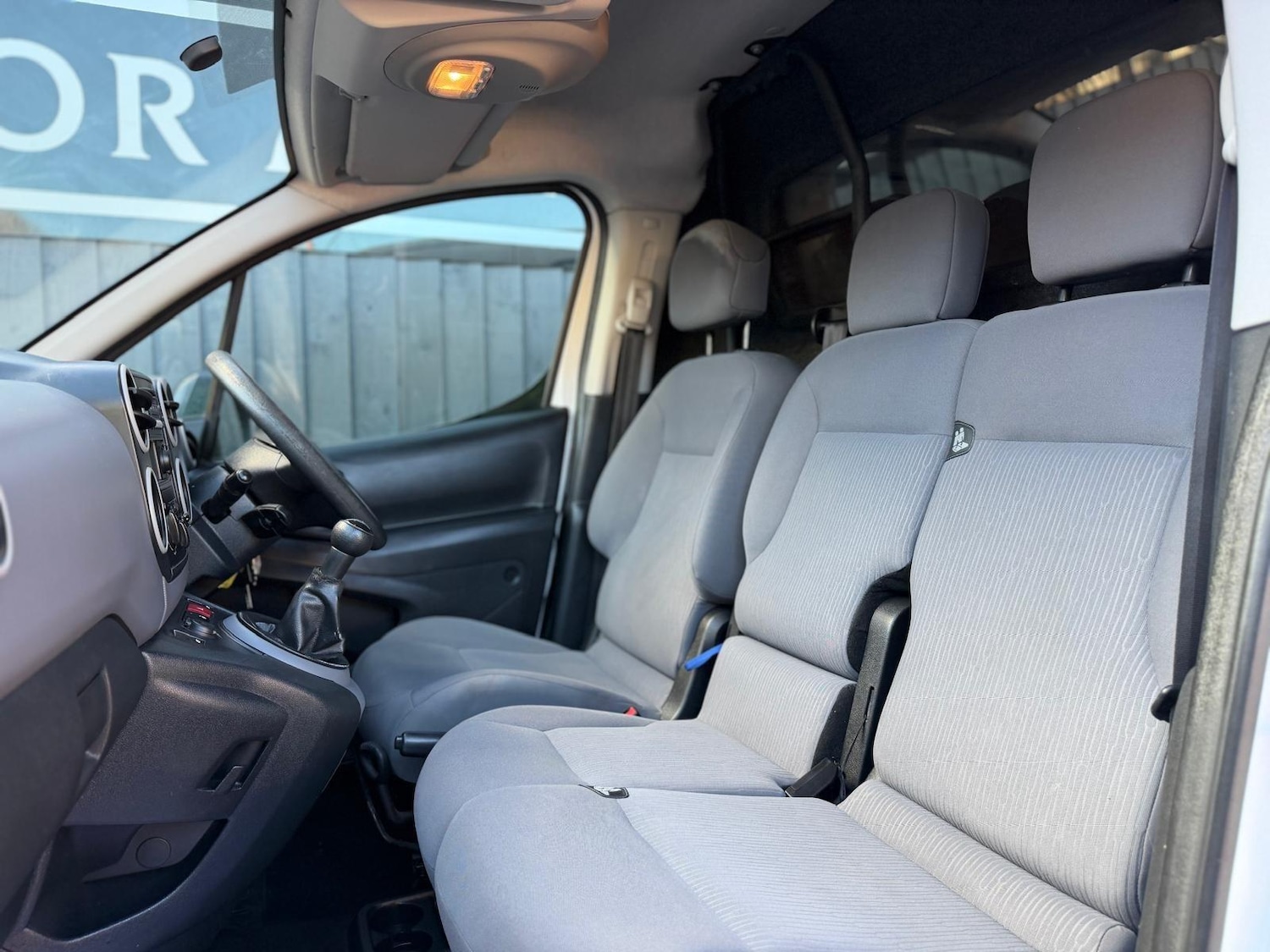 Used Peugeot Partner 2015 for sale - 76926585: Photo 7