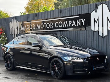 Used Jaguar XE 2017 for sale - 76473471: Photo